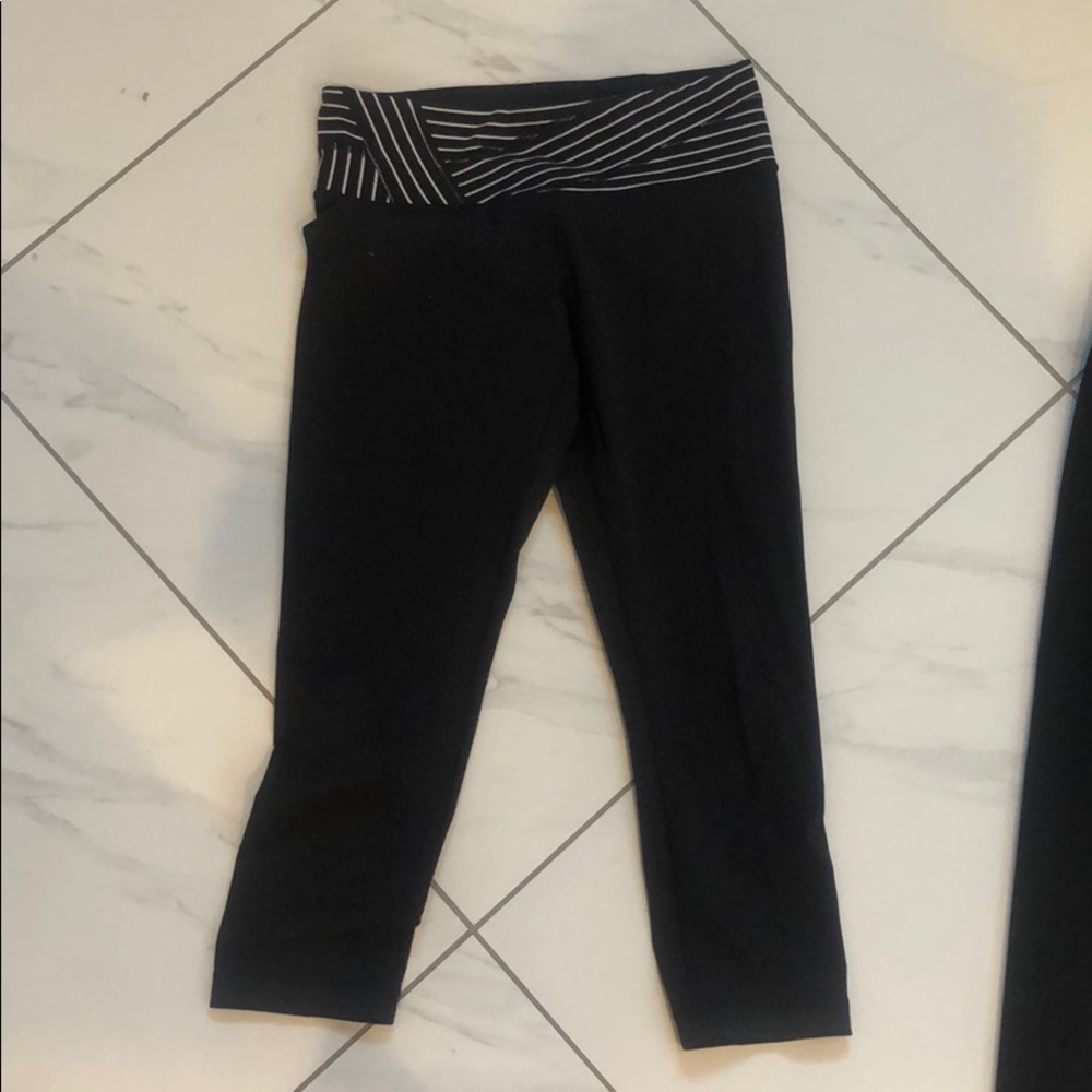 Lulu lemon capris